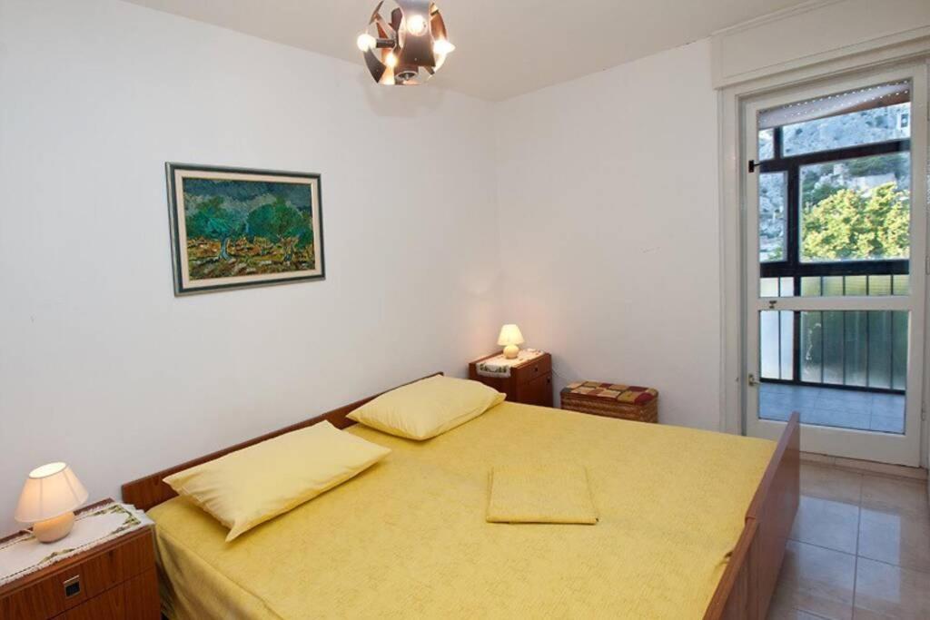 Sara Apartment Punta Omis Near Sandy Beach Omiš Exterior foto